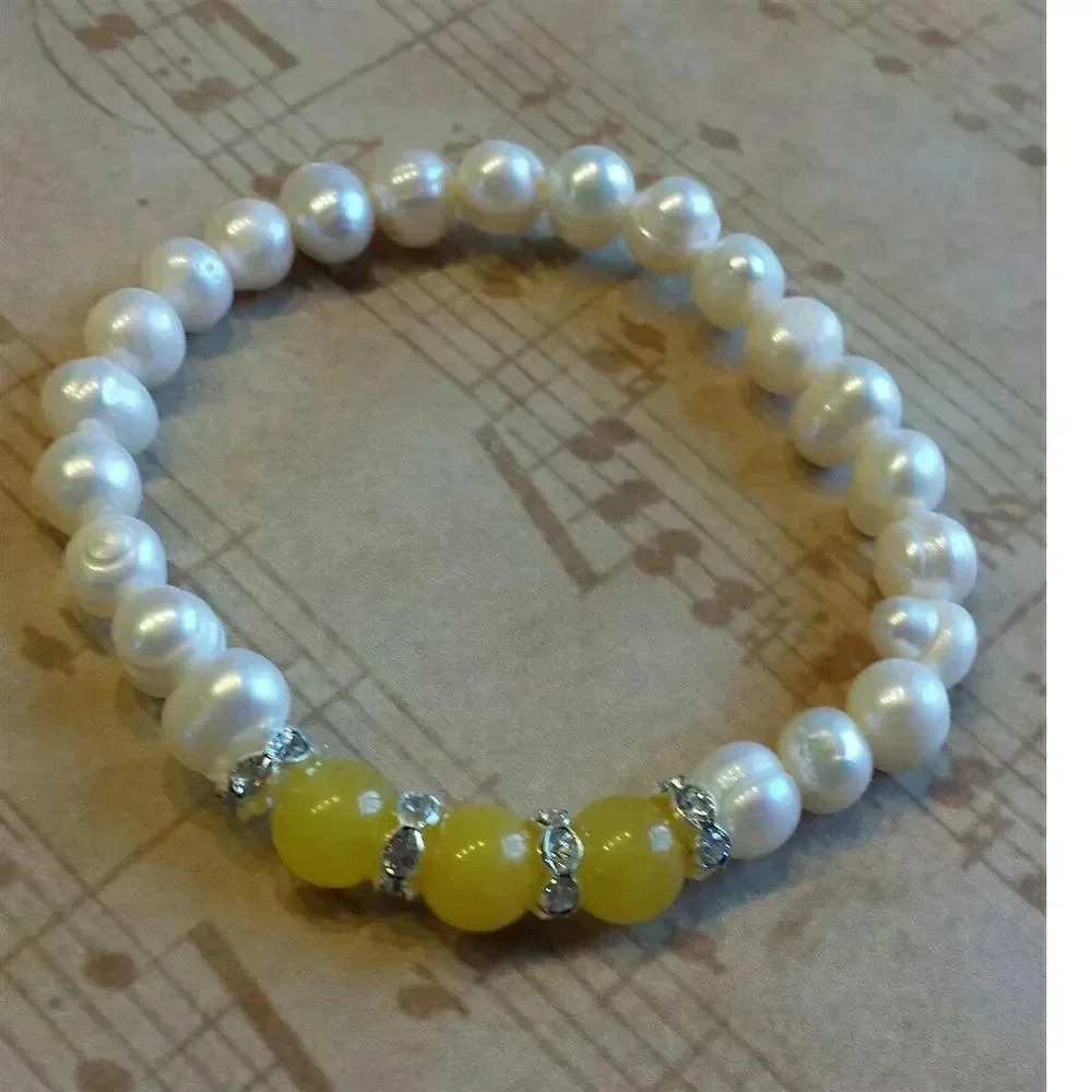 Cultured White Freshwater Pearls Yellow Malaysia Jade Stretch Bracelet